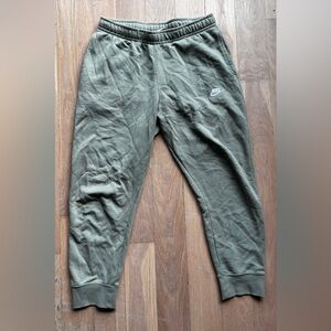 Nike Men's Forest Green Joggers